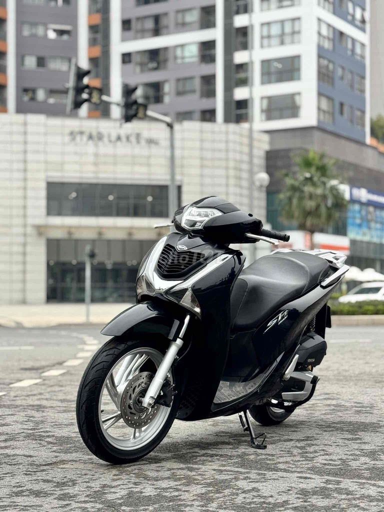 Honda SH Việt 150 ABS 2017 Đen. Mua bán Xe máy tại Quận Cầu Giấy Hà Nội được đăng bởi Tuấn Việt Motor hình 3