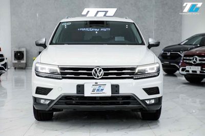 Volkswagen Tiguan bản full đời 2023 đi 27k km. Mua bán Ô tô tại Quận Gò Vấp Tp Hồ Chí Minh được đăng bởi Kính Đặng Ô Tô Lướt
