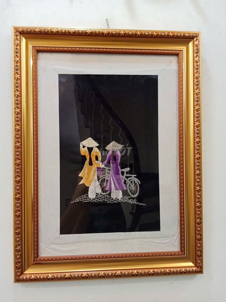 Tranh thêu tay Áo dài 50x38 cm. Mua bán Đồ sưu tầm, đồ cổ tại Quận Hoàng Mai Hà Nội được đăng bởi Mai Xuân Tình hình 1