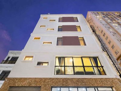 Rent · 2 bd · 60 м² · Quận 11, ул. Đường Hòa Bình