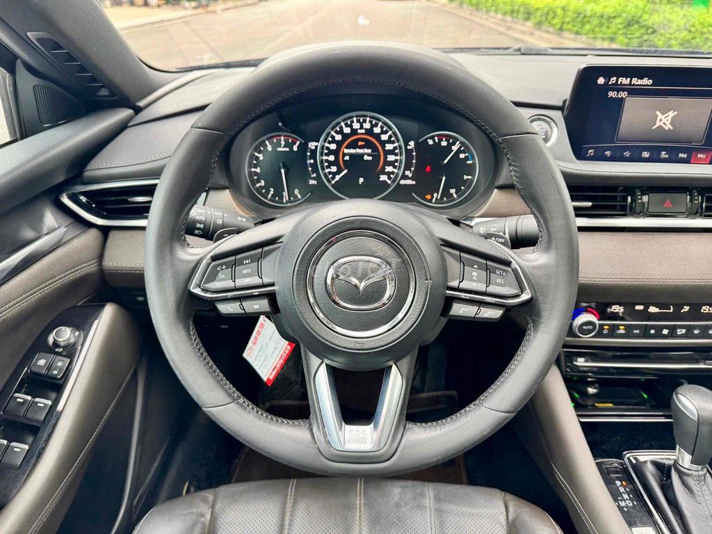 Mazda 6 2022 Signature Premium 2.5 AT - 43000 km. Mua bán Ô tô tại Quận Thanh Xuân Hà Nội được đăng bởi VIỆT NGUYÊN AUTO hình 5