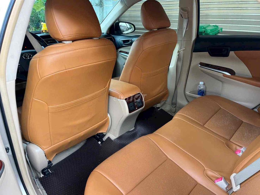 Toyota Camry 2015 2.0E  chính chủ. Mua bán Ô tô tại Thành phố Thủ Dầu Một Bình Dương được đăng bởi Hoa hình 14