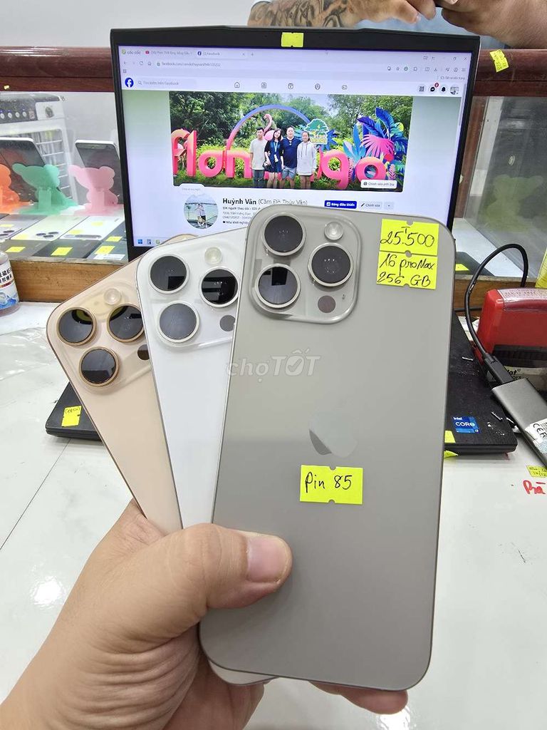 iPhone 16 Pro Max 256GB ☆ Sim Vật Lý. Mua bán Điện thoại tại Thành phố Long Xuyên An Giang được đăng bởi Facebook Cầm Đồ Thúy Vân hình 1
