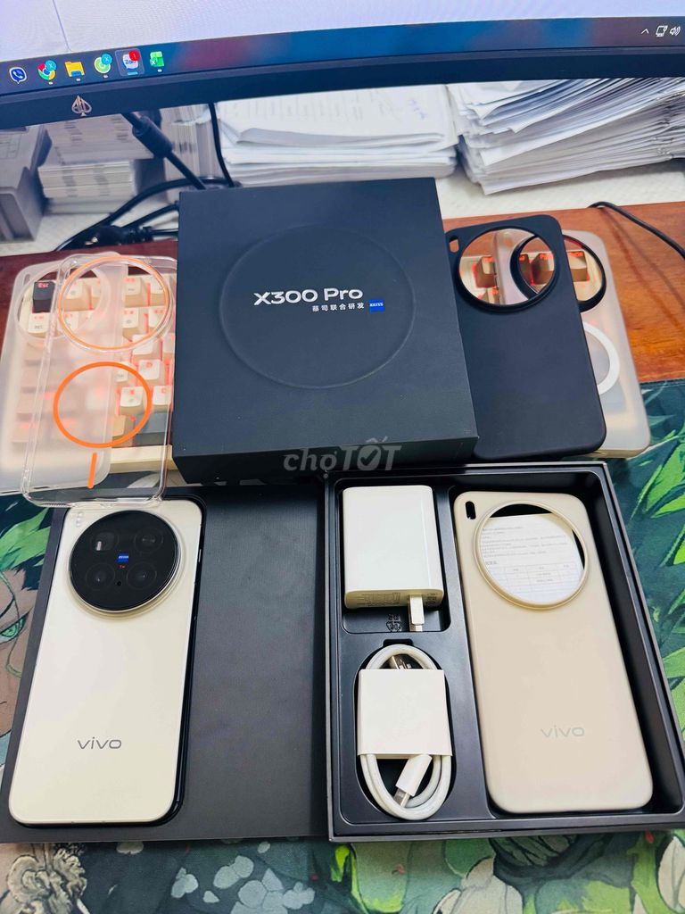 Vivo X300 Pro 512GB Vàng Keng. Mua bán Điện thoại tại Huyện Tri Tôn An Giang được đăng bởi Liên Hệ O393 393 O73 hình 1
