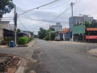 Đất mặt tiền DX80 Định Hoà 11x50m , thổ cư 200m2 gần 2 Bệnh Viện
