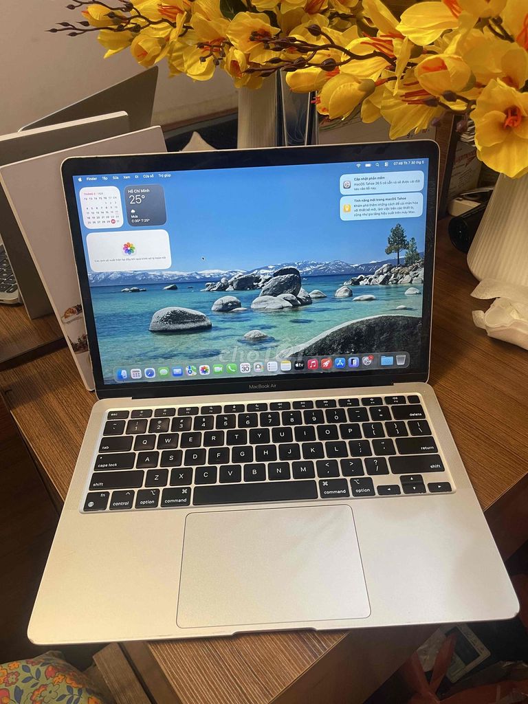 Lên đời cần bán macbook air 2020 chip m1 256gb. Mua bán Laptop tại Quận Hà Đông Hà Nội được đăng bởi Quang Trường hình 1