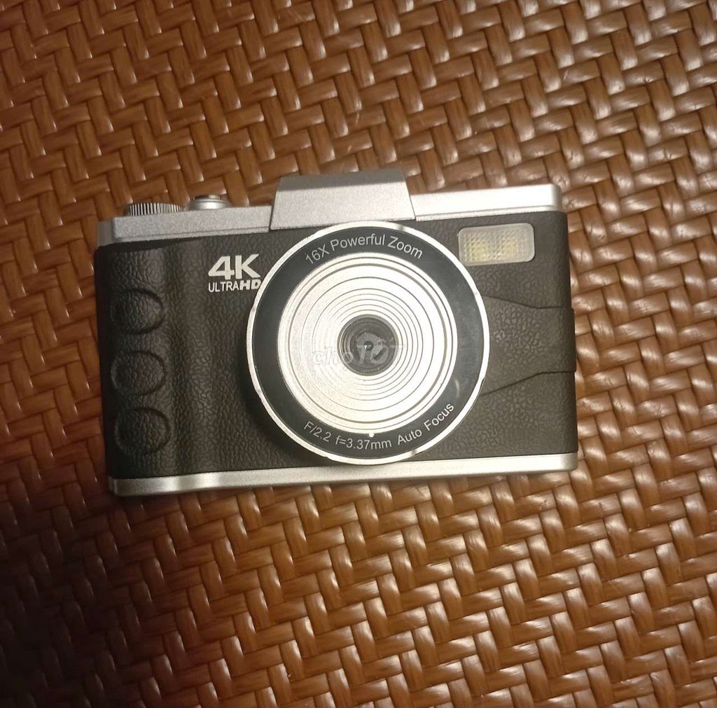Máy ảnh kỹ thuật số 4K Đen. Mua bán Máy ảnh, Máy quay tại Huyện Lục Ngạn Bắc Giang được đăng bởi Hiền Nguyễn Thu hình 1