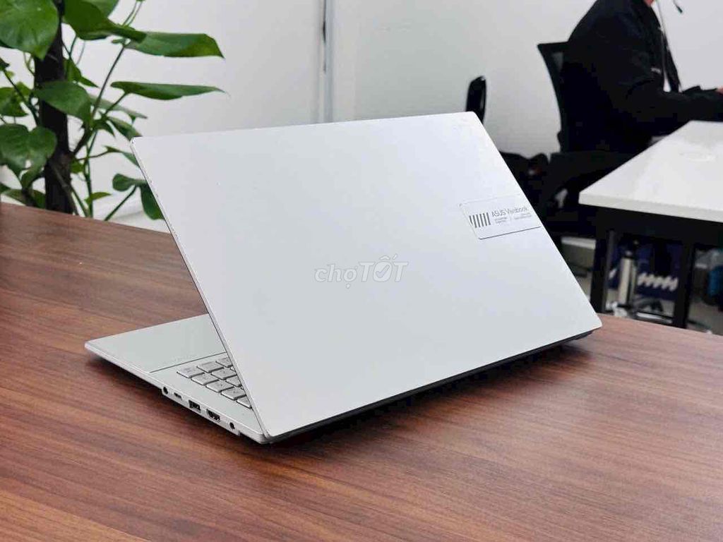 ASUS Vivobook Go 15 E1504FA Ryzen 5 16GB/512GB. Mua bán Laptop tại Quận Tân Phú Tp Hồ Chí Minh được đăng bởi Nhật Minh Laptop hình 1