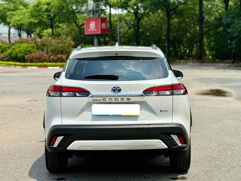 Toyota Corolla Cross HEV 2025 Белый Гибрид