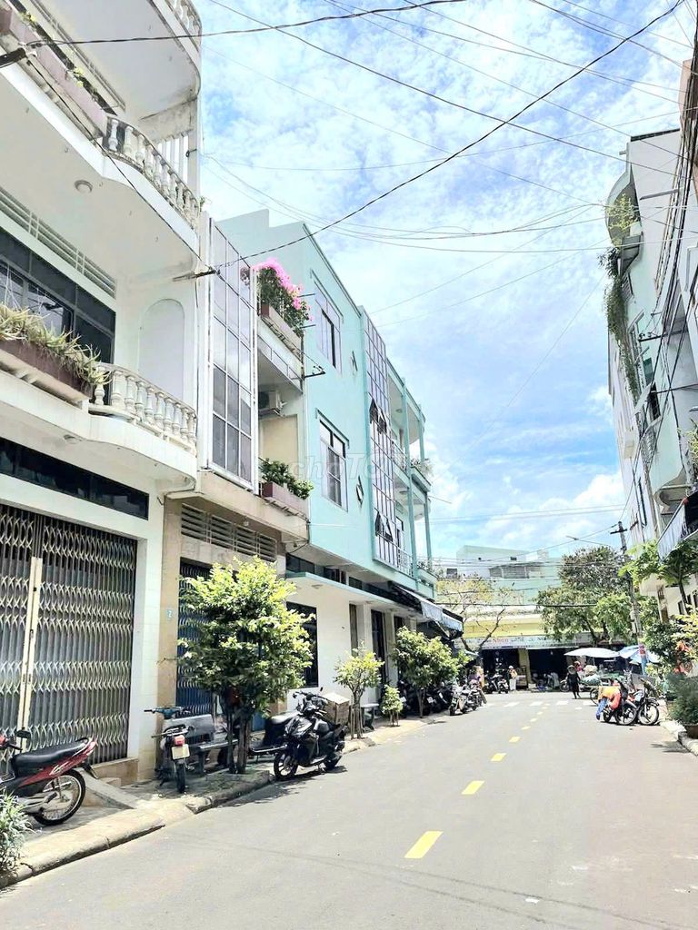 🏠 nhà mt nguyễn trung ngạn, p. quy nhơn – 4 tầng, 6wc, nhỉnh 10 tỷ tl. 🏠 nhà mt nguyễn trung ngạn, p. quy nhơn – 4 tầng, 6wc, nhỉnh 10 tỷ tl.