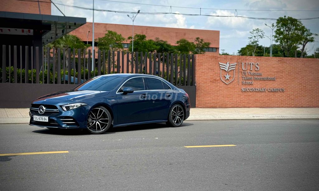 Mercedes Benz A35 AMG sx 2022 ĐKLĐ 2025 - 4000 km. Mua bán Ô tô tại Quận 8 Tp Hồ Chí Minh được đăng bởi Hieu Tran hình 11