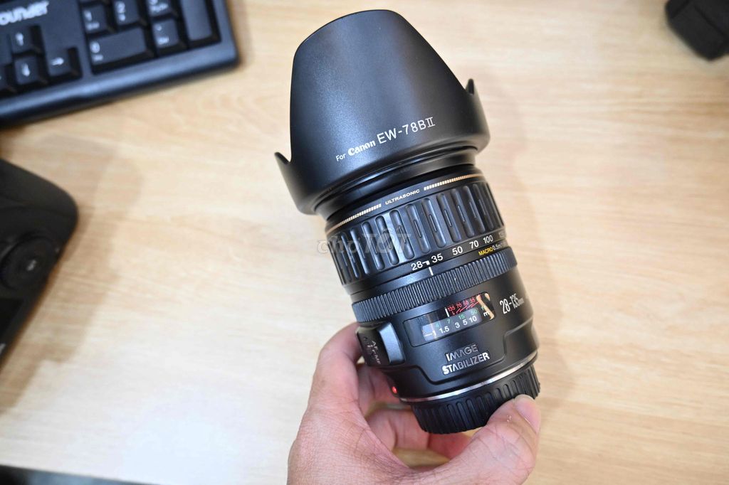 Ống kính Canon 28 135 IS USM đẹp. Mua bán Máy ảnh, Máy quay tại Quận Tân Bình Tp Hồ Chí Minh được đăng bởi Lê Thị Phương Thảo hình 1