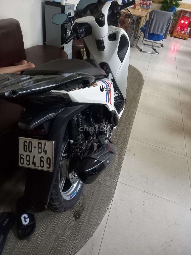 Cần bán xe SH 150i đời 2017. Mua bán Xe máy tại Thành phố Biên Hòa Đồng Nai được đăng bởi Khoa Phương  hình 4