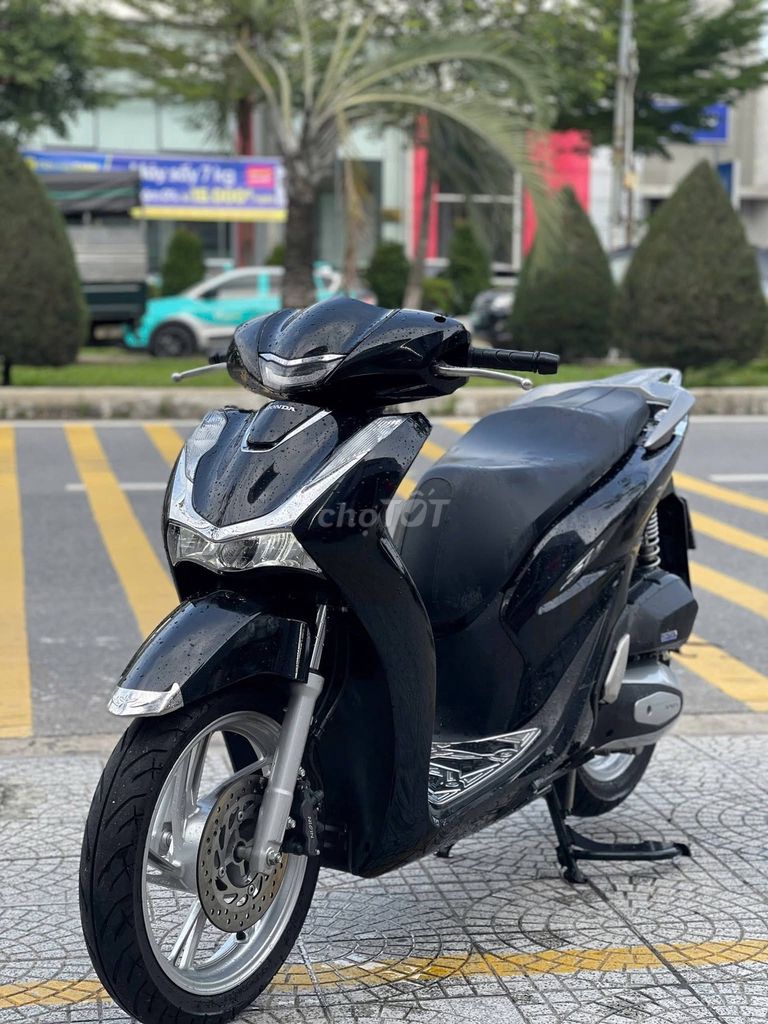 Хонда SH 2025 Черный глянцевый