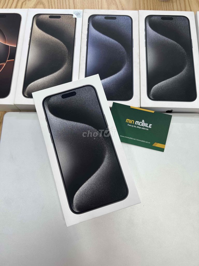 iPhone 15 Pro Max 256Gb màu đen new đập hộp