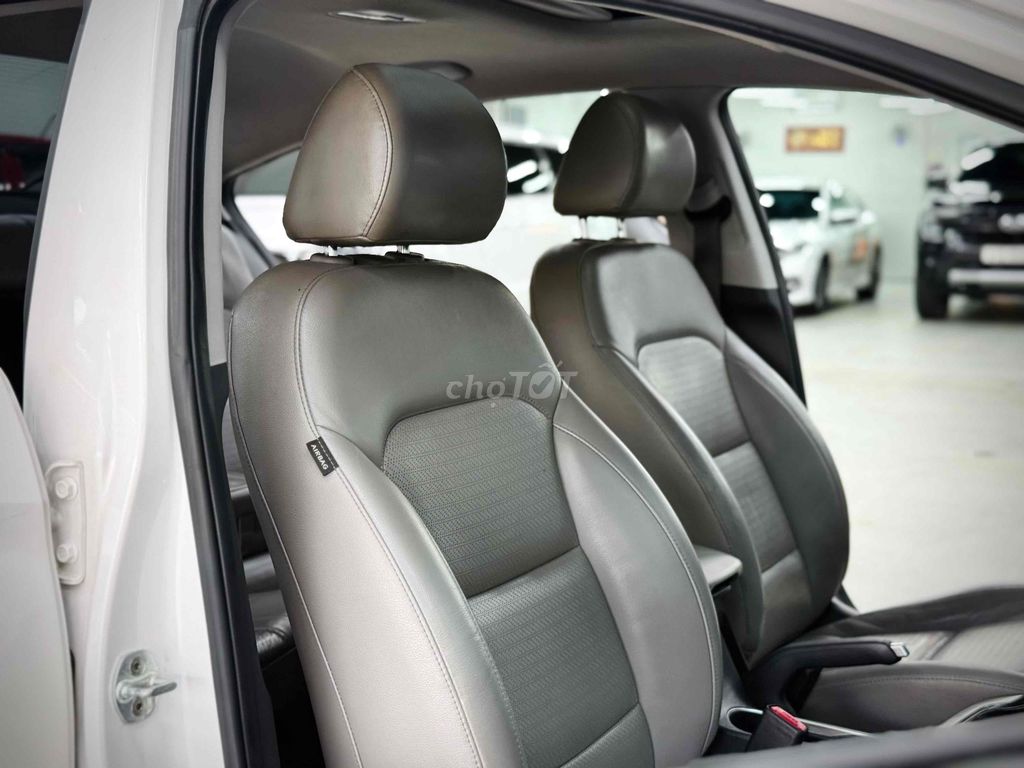 Hyundai Elantra GLS 1.6AT 2017 siêu đẹp. Mua bán Ô tô tại Thành phố Thủ Đức Tp Hồ Chí Minh được đăng bởi Nguyen Trung hình 20