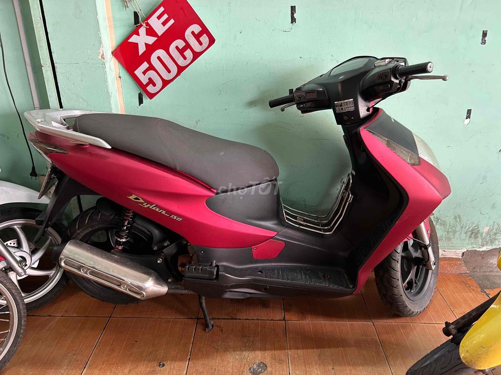 Thanh lý Honda Dylan 150 nhập ý 6tr. Mua bán Xe máy tại Huyện Hóc Môn Tp Hồ Chí Minh được đăng bởi Xe Máy Xuân Thưởng An Sương hình 2