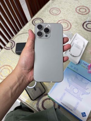 Apple iPhone 15 Pro Max 256GB Xám