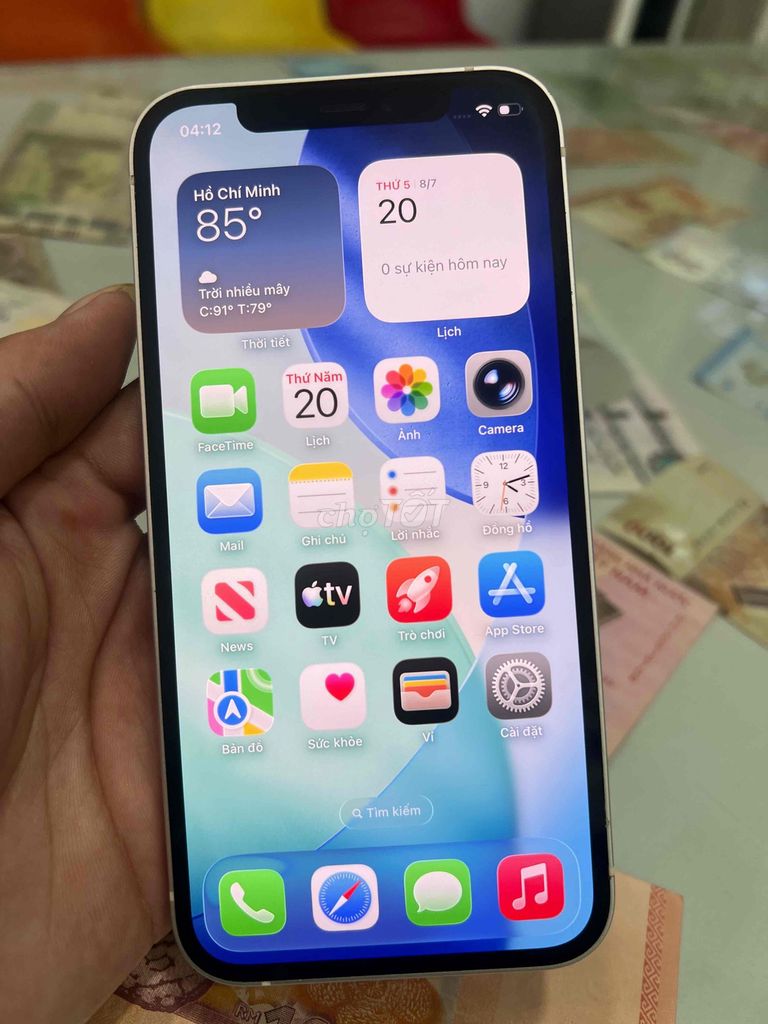 Apple iPhone 12 Trắng. Mua bán Điện thoại tại Quận 5 Tp Hồ Chí Minh được đăng bởi Le Quang Vinh hình 1