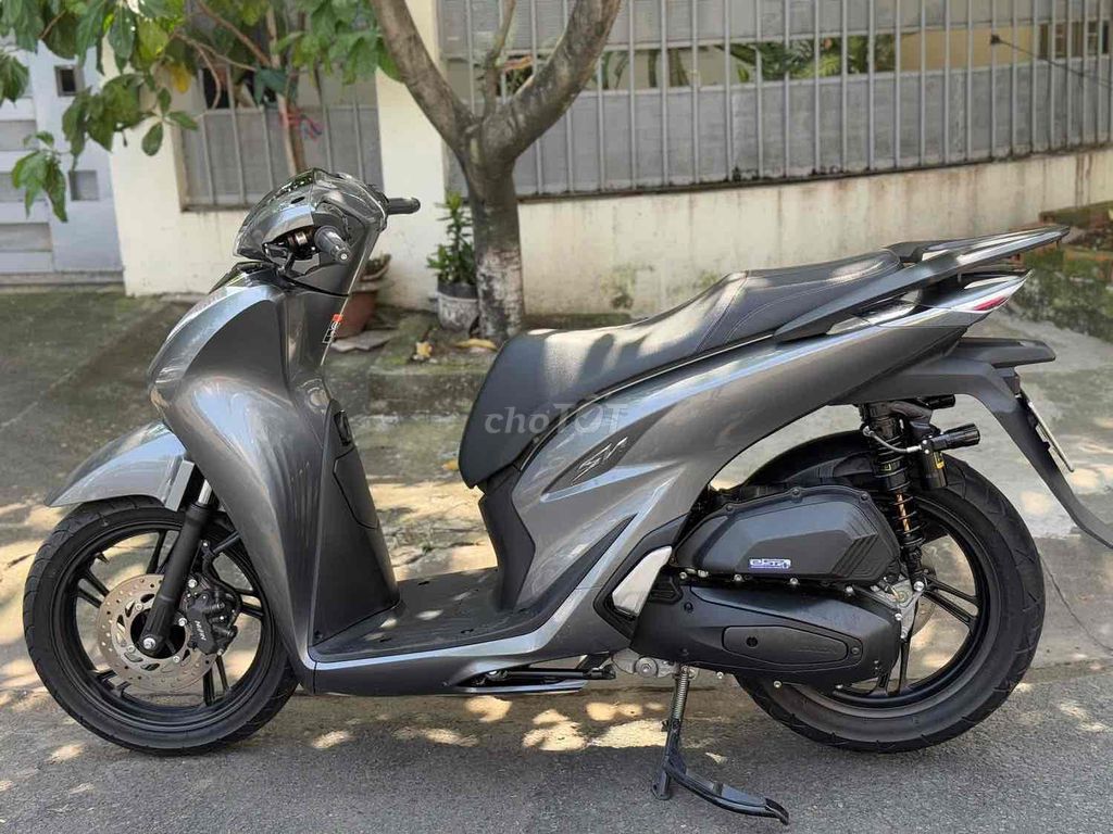 Honda SH 150i CBS 2022 Xám 10000km. Mua bán Xe máy tại Quận 6 Tp Hồ Chí Minh được đăng bởi Quang Rambo  hình 9