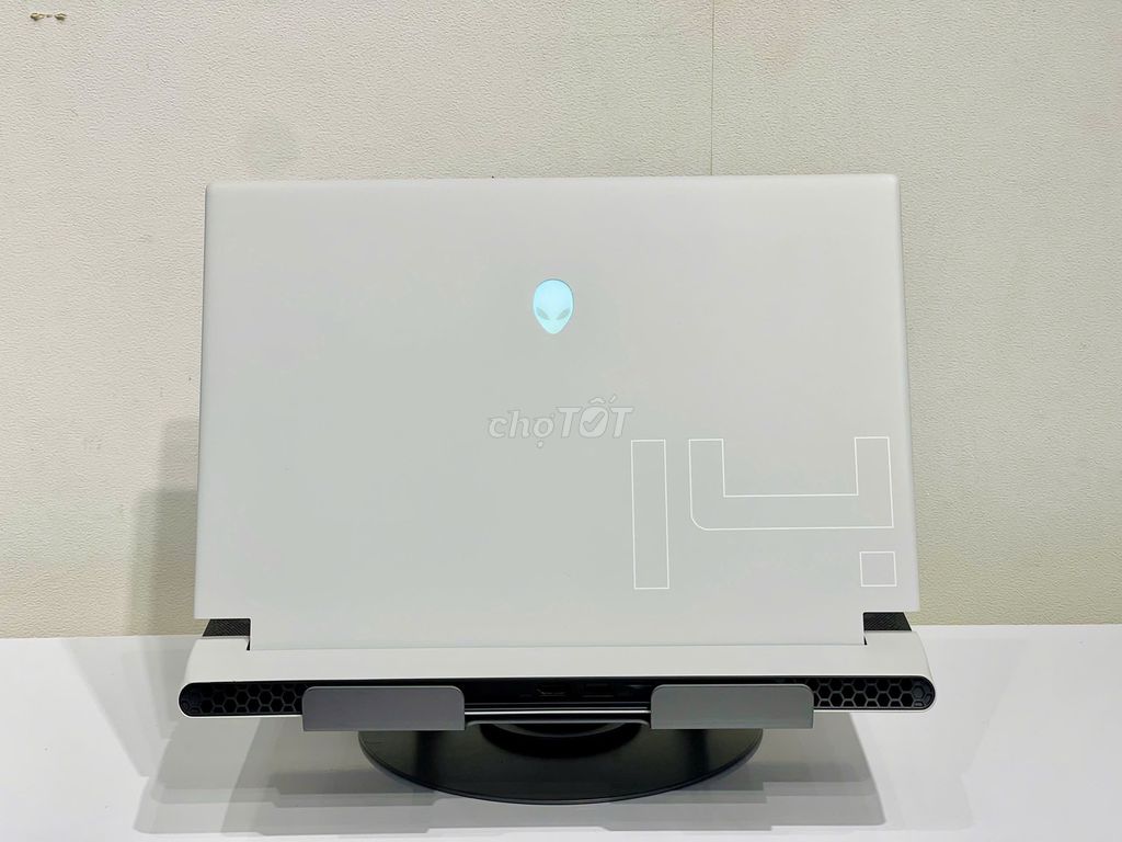 Alienware i7-12700H RTX 3060 32GB/1TB Trắng. Mua bán Laptop tại Thành phố Vĩnh Long Vĩnh Long được đăng bởi Laptop24h Vĩnh Long hình 1