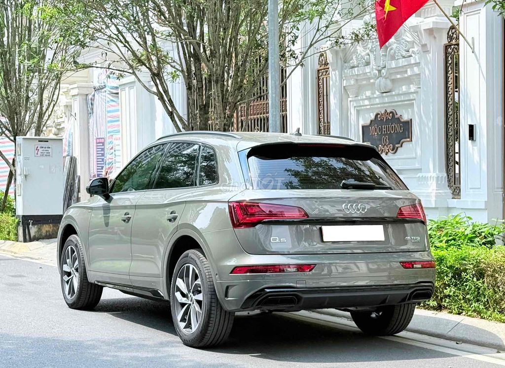 Audi Q5 2024 Sline 45 TFSI Quattro - 6000 miles. Mua bán Ô tô tại Quận Bắc Từ Liêm Hà Nội được đăng bởi Phạm Bá Hướng hình 1