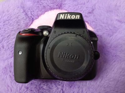 Nikon D3300 + lens 18-55 VR GII