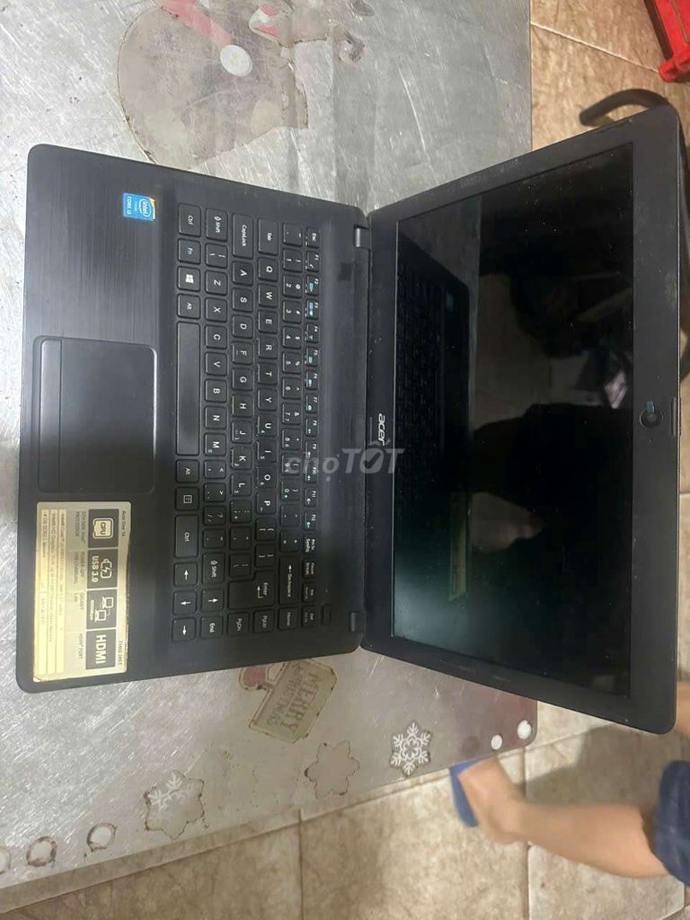 bán laptop Acer mất sạc còn đẹp như hình. Mua bán Laptop tại Quận Tân Phú Tp Hồ Chí Minh được đăng bởi bi  hình 1