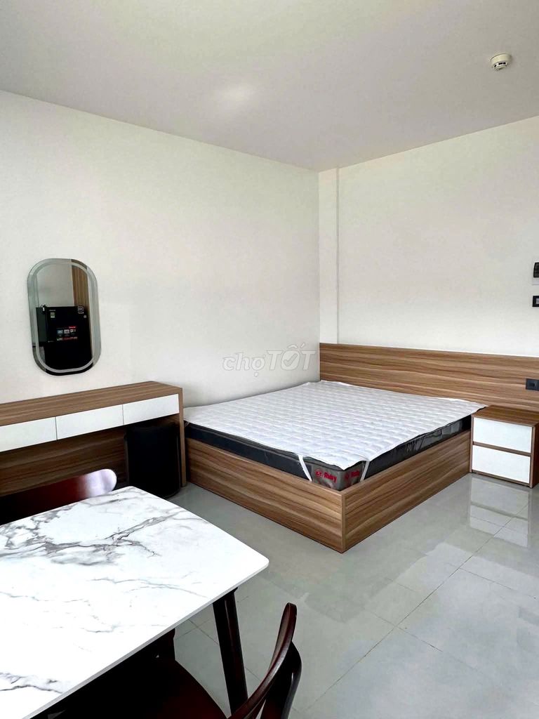 CHO THUÊ CĂN HỘ 1 PN, 1 GIƯỜNG FNT CÓ BAN CÔNG Đ.PHAN CHU TRINH