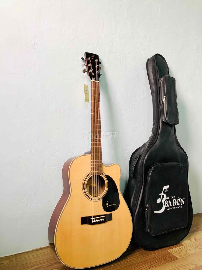 Guitar Ba Đờn J-200 like new đầy đủ phụ kiện.