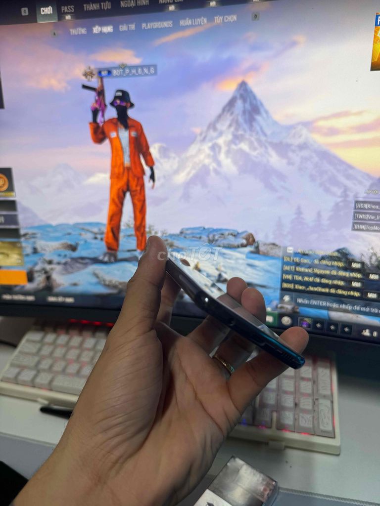 Samsung Galaxy S10e Phantom Black Đã sử dụng. Mua bán Điện thoại tại Quận 4 Tp Hồ Chí Minh được đăng bởi Trương Tam Phong hình 1