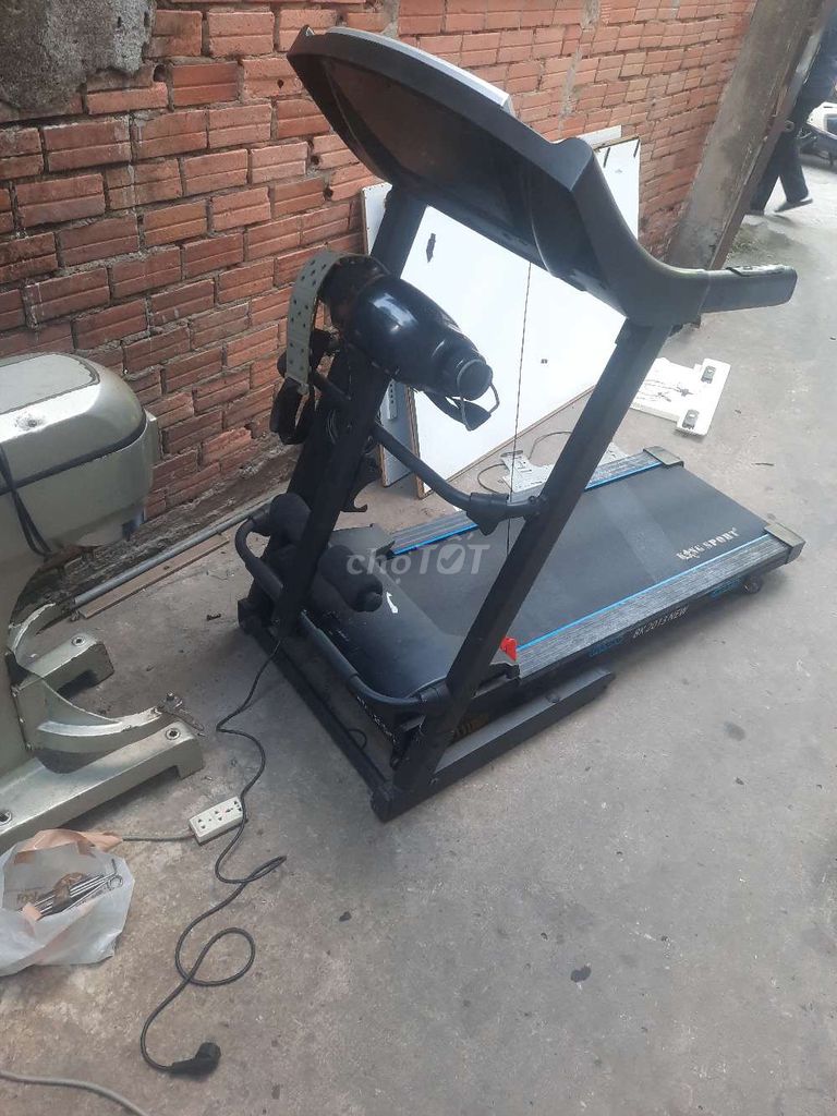Máy chạy bộ King Sport BK 2013 NEW Đen cũ. Mua bán Đồ thể thao, Dã ngoại tại Quận Gò Vấp Tp Hồ Chí Minh được đăng bởi Si Phung hình 1