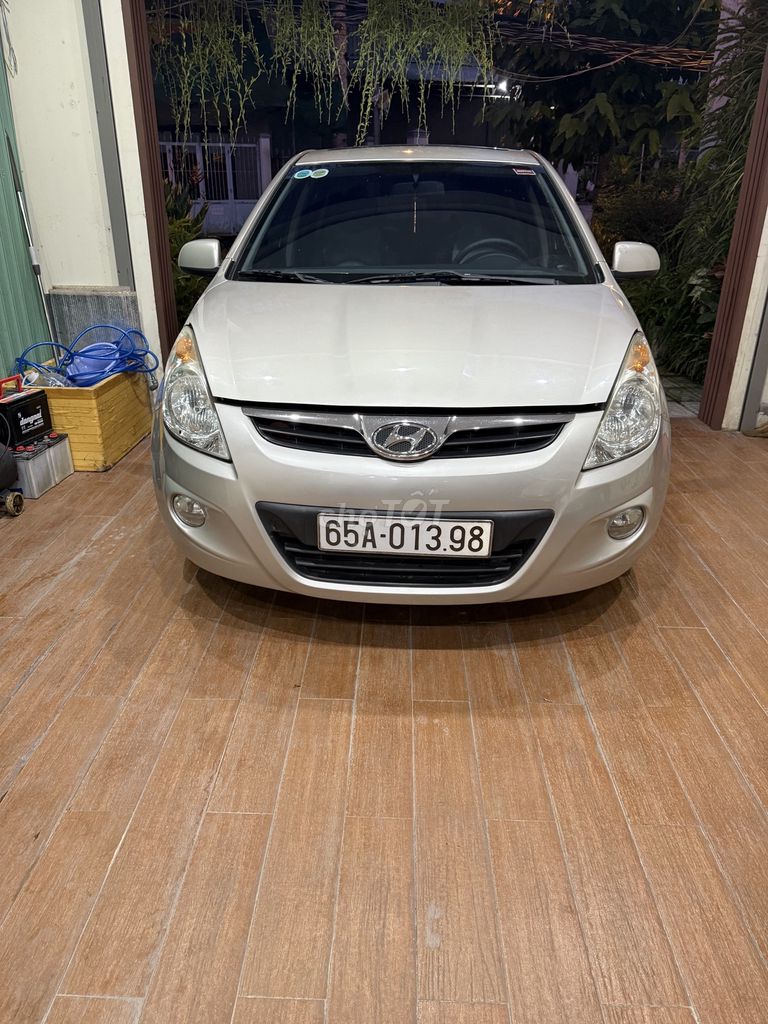 Hyundai i20 2011 1.4 AT - 149000 km. Mua bán Ô tô tại Quận Cái Răng Cần Thơ được đăng bởi Phạm văn trung hình 1