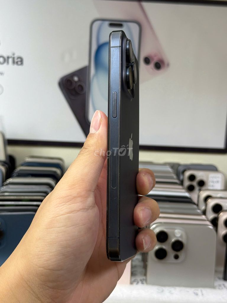 ✅15 pro max quốc tế 256gb thay màn  nứt kính. Mua bán Điện thoại tại Quận Thanh Xuân Hà Nội được đăng bởi Thành Vũ Mobile hình 2