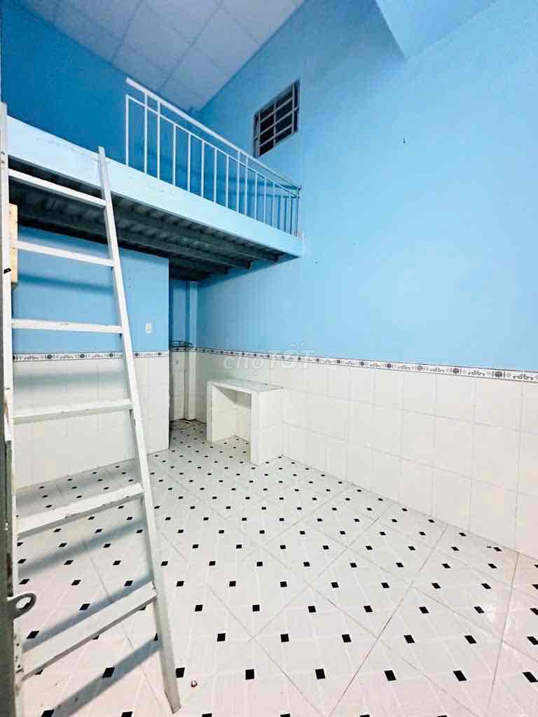 Nhà cấp 4 Đường TL 37 / P. TL, Q.12 dt 90m2 (5xm18m) DÒNG TIỀN 7tr5/th