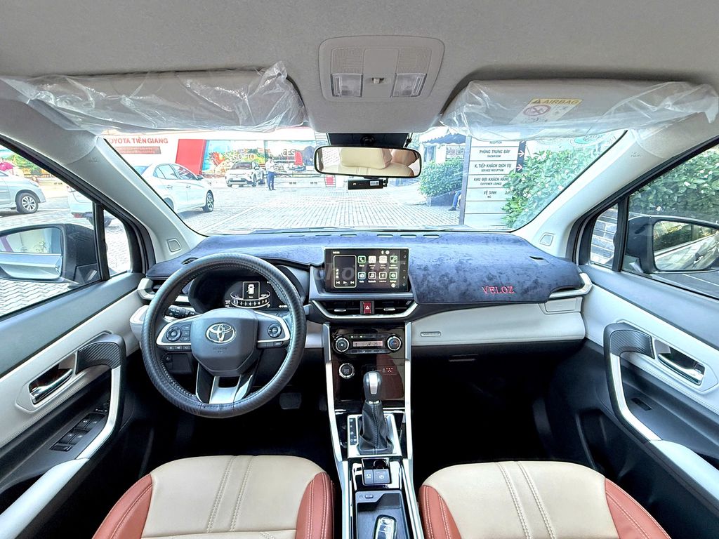 Toyota Veloz Cross CVT Top 2024 9.000km. Mua bán Ô tô tại Thành phố Mỹ Tho Tiền Giang được đăng bởi Quí Ucar Toyota hình 9