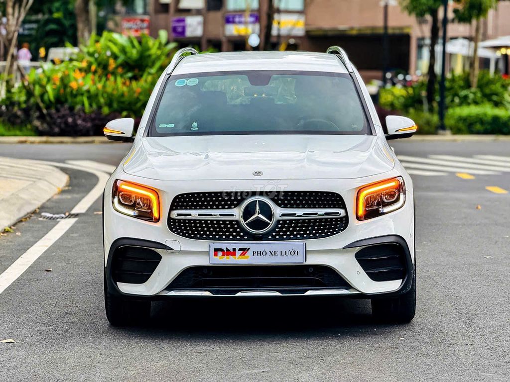 Mercedes-Benz GLB 200 AMG 2022 Trắng. Mua bán Ô tô tại Quận 7 Tp Hồ Chí Minh được đăng bởi JENNIE hình 1