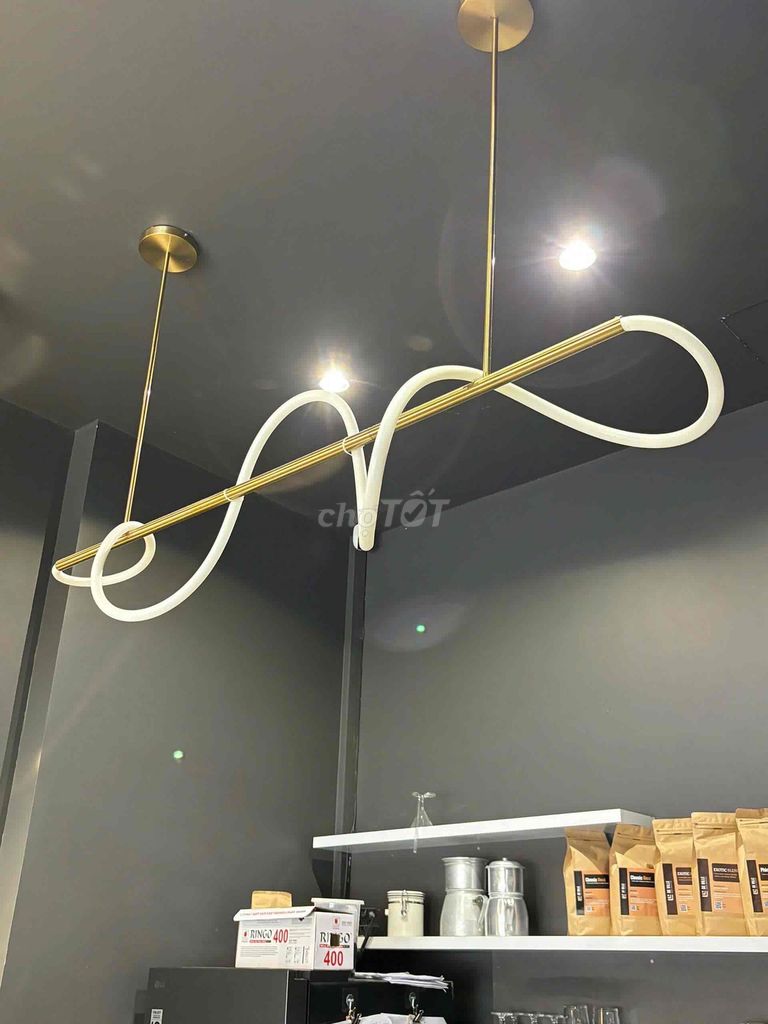 Đèn trang trí Vàng đồng 1m5. Mua bán Đèn tại Quận 10 Tp Hồ Chí Minh được đăng bởi Nguyễn Thị Lan Anh hình 1