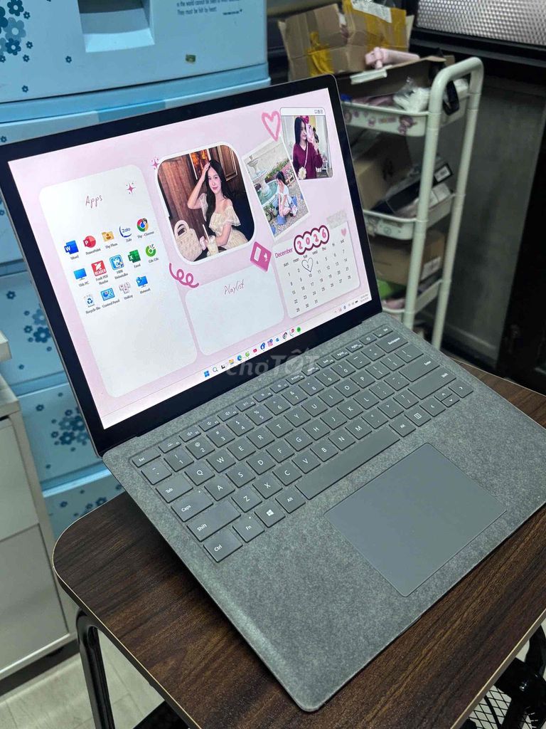 Microsoft Surface Laptop Xám. Mua bán Laptop tại Quận Cẩm Lệ Đà Nẵng được đăng bởi Đức Bảo Phan hình 1