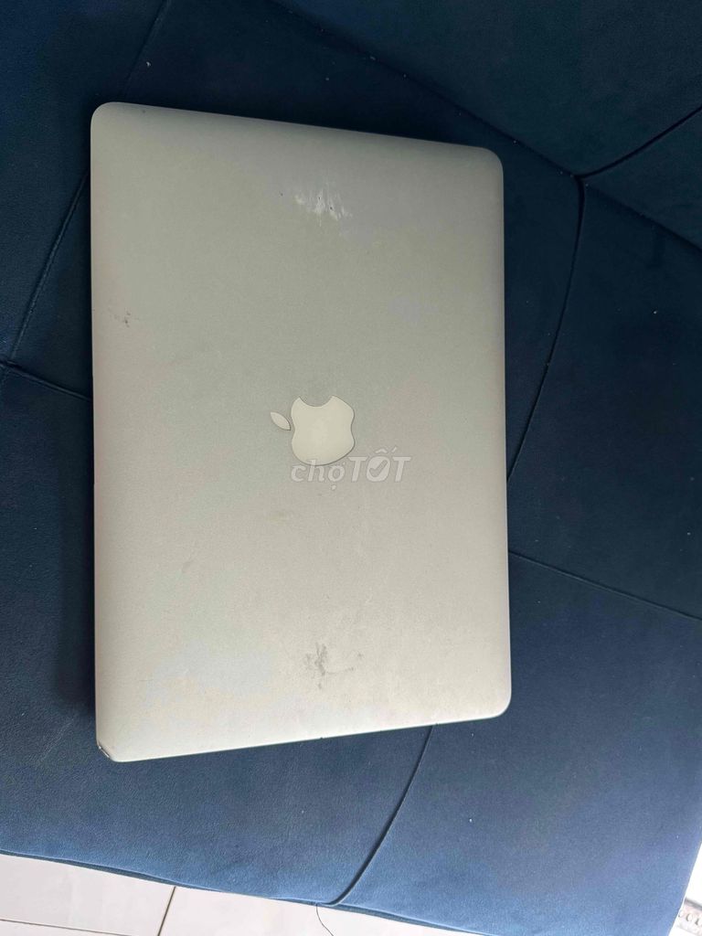 Apple MacBook Air i5 4GB/128GB Bạc. Mua bán Laptop tại Thành phố Thủ Dầu Một Bình Dương được đăng bởi Trọng Đỗ hình 1