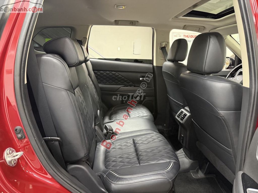 Mitsubishi Outlander Premium 2.0 CVT 2022 - 775Tr. Mua bán Ô tô tại Thành phố Thủ Đức Tp Hồ Chí Minh được đăng bởi Nguyễn Kiều Diễm  hình 7