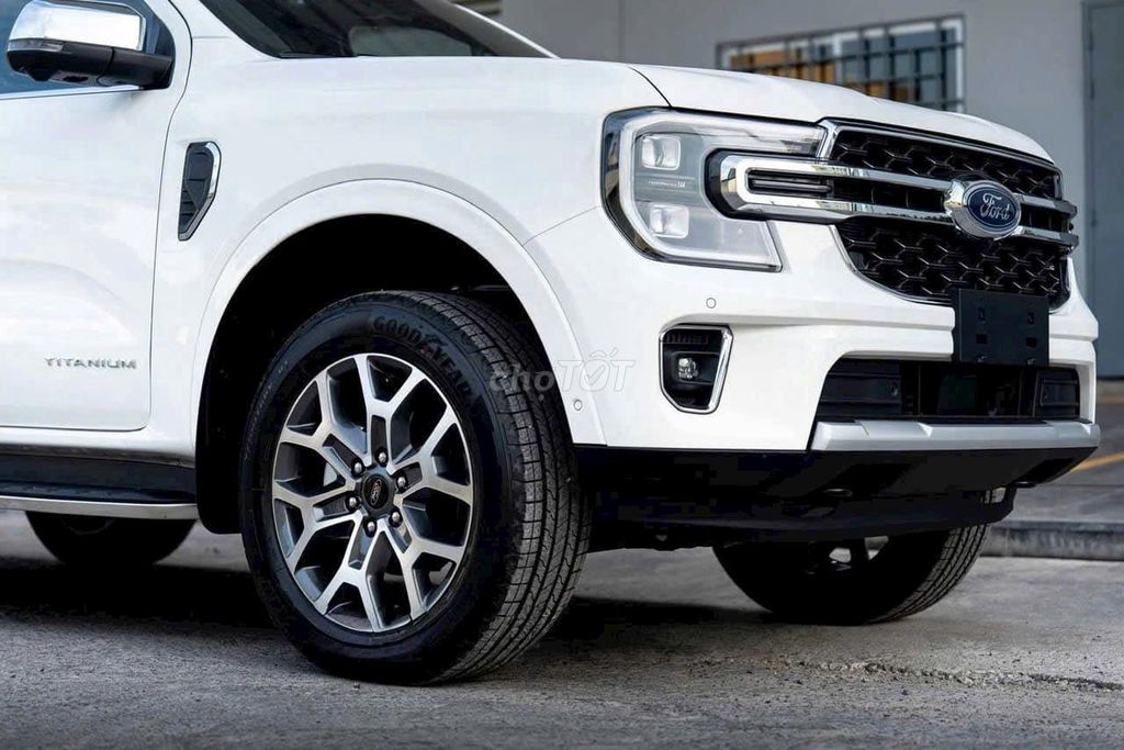 Ford Everest 2025 Titanium 2.0L 4x2 AT. Mua bán Ô tô tại Huyện Châu Thành Tiền Giang được đăng bởi Showroom đại lý xe Ford Tiền Giang hình 5