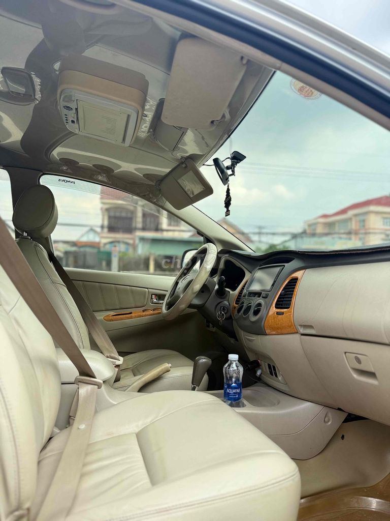 Cần bán Innova 2008 bản V số tự động xe gia đình. Mua bán Ô tô tại Thị xã Bến Cát Bình Dương được đăng bởi Xe Máy Thành Vinh hình 7