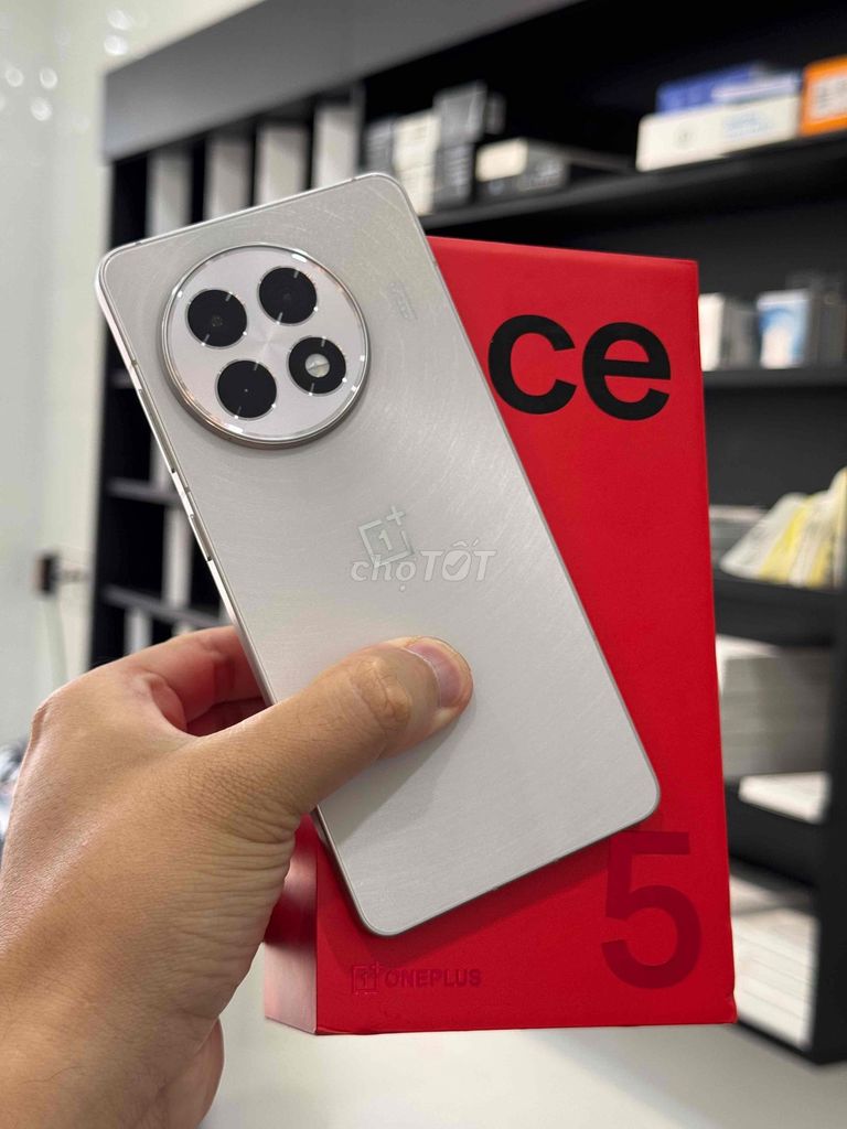 OnePlus ACE 5 12/256GB Titan fullbox. Mua bán Điện thoại tại Thành phố Buôn Ma Thuột Đắk Lắk được đăng bởi HN Mobile BMT hình 1