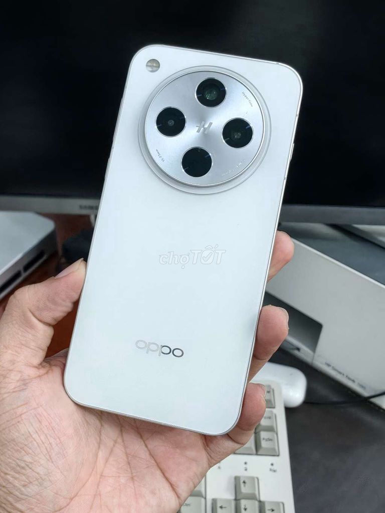 Oppo Find X8 12.256GB Trắng. Mua bán Điện thoại tại Quận Ninh Kiều Cần Thơ được đăng bởi Lê Khang hình 1