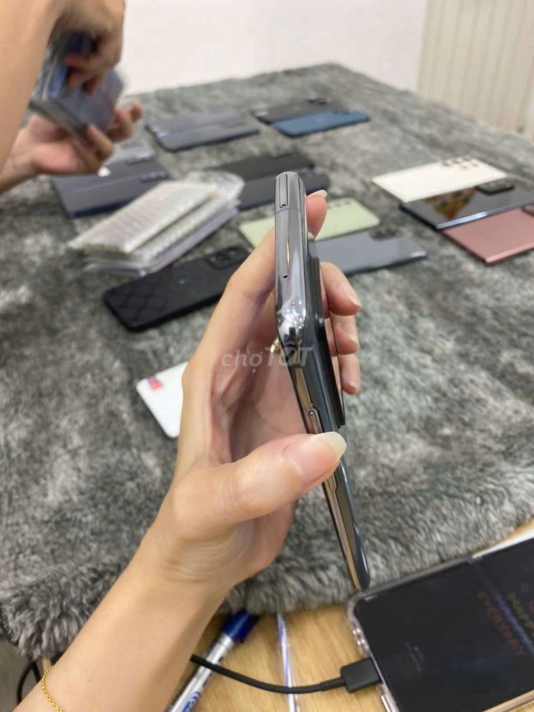 Samsung Galaxy S20 Ultra 12/128G Xám Mỹ. Mua bán Điện thoại tại Quận Bình Thạnh Tp Hồ Chí Minh được đăng bởi Minh phương hình 1