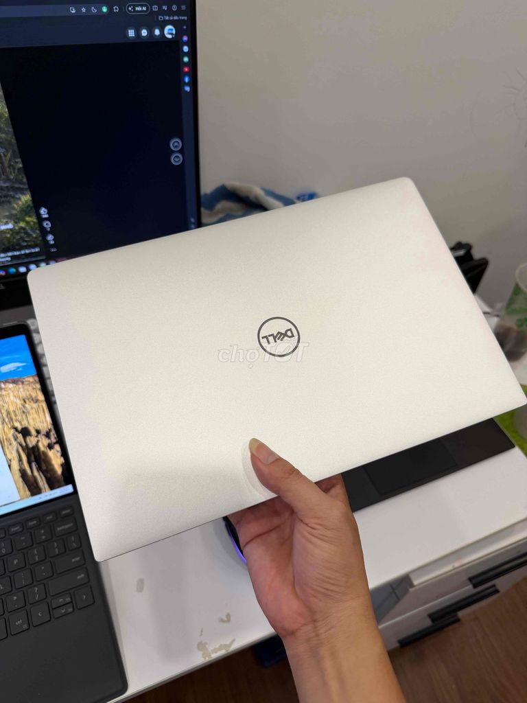 Dell XPS 13 9370 i5-8350U 13 inch 8GB/256GB Bạc. Mua bán Laptop tại Quận Tân Bình Tp Hồ Chí Minh được đăng bởi ĐẶNG HOÀNG PHÚC hình 1