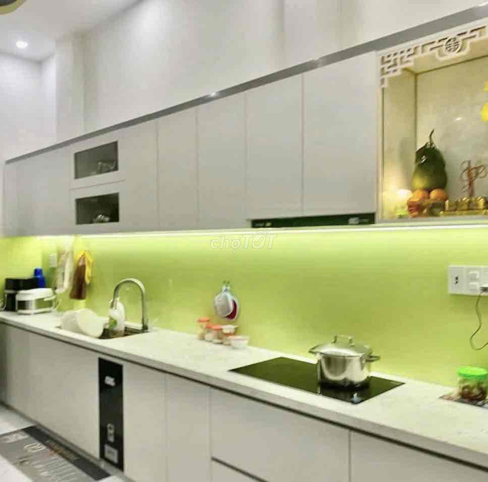 Bright 2-storey family house on Trần Văn Dư — photo 10