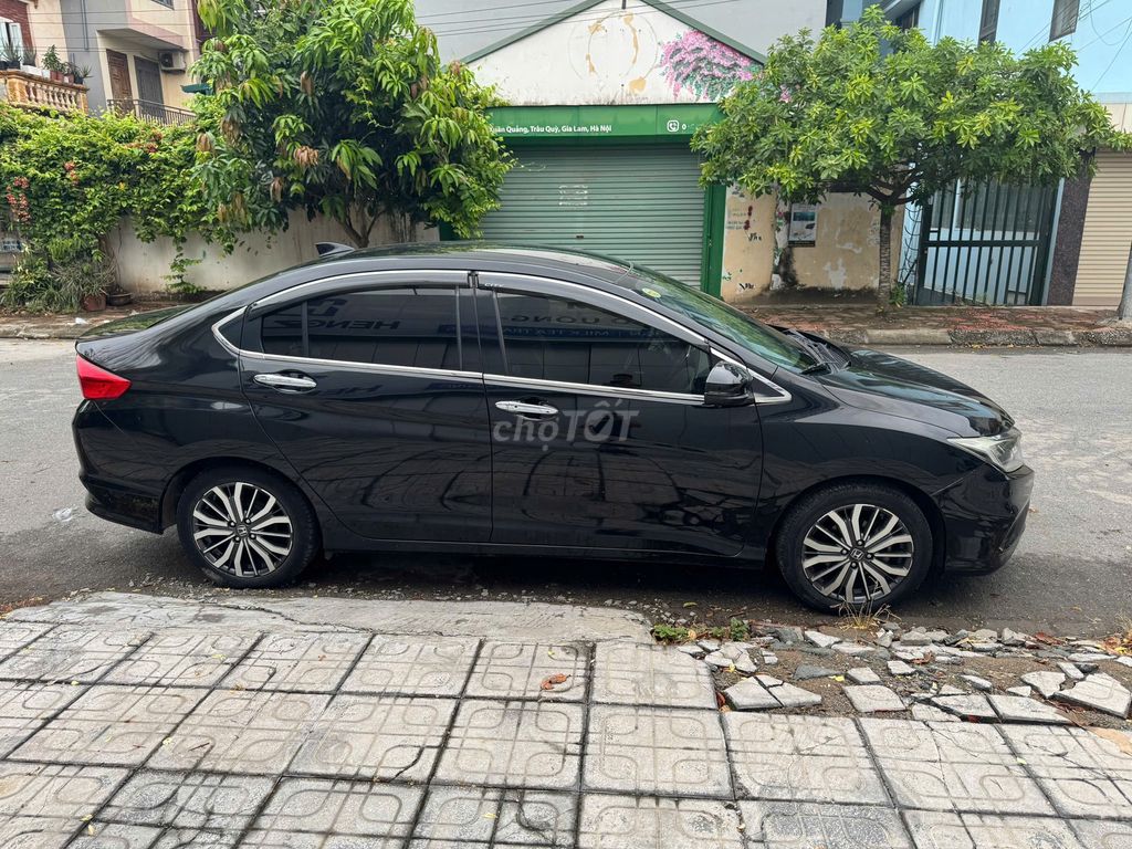 Honda City Top 2017 110000 км чёрный