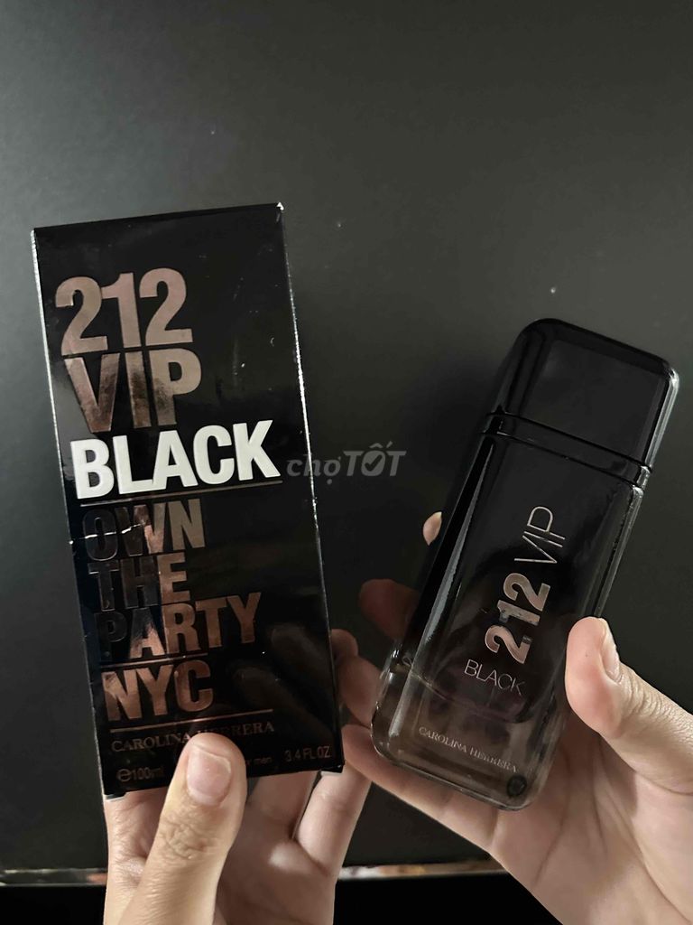 Nước hoa 212 Vip Black EDP